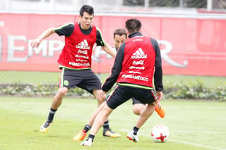 Hirving Lozano entrena en el Centro de Alto Rendimiento con la Selección Mexicana de Futbol de cara al partido del viernes. Lozano eclipsa a las grandes figuras
