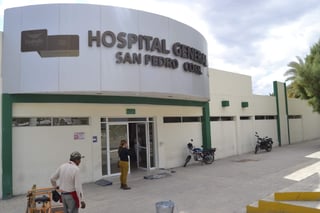 Fue llevado al Hospital General de San Pedro, para que recibiera atención médica. (ARCHIVO)