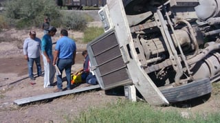 El accidente se registró alrededor de las 12:20 horas de este martes, en la citada carretera, mejor conocida como la “Y de Jabonoso”. (EL SIGLO DE TORREÓN)