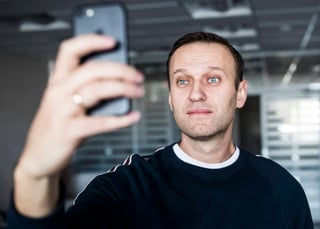 Navalni proseguirá con su campaña electoral. (AP)
