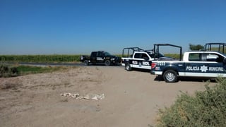 Se hizo una fuerte movilización de elementos de Fuerza Coahuila, Seguridad Pública y Policía Investigadora, quienes confirmaron el hallazgo. (EL SIGLO DE TORREÓN)