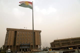 Reacción. La protesta se produjo horas después de que Barzani anunció que no extenderá su mandato. (EFE)