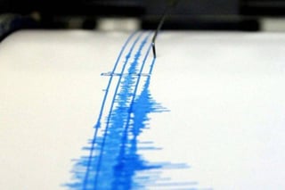 Susto. El sismo mostró una latitud de 25 y una longitud de -102.27, así como una profundidad de 5 kilómetros.