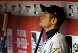 Ichiro Suzuki suma 3 mil 80 hits en su carrera, está en el lugar 22 de todos los tiempos. (Archivo)