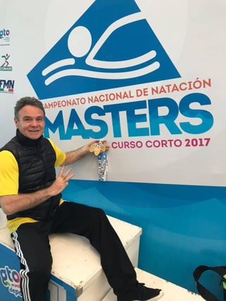 Óscar Gutiérrez del Bosque brilló intensamente con tres medallas de oro implantando récords nacionales. Laguneros compiten en el Nacional Másters 2017 