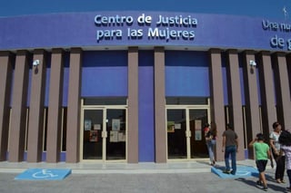 De acuerdo a Katy Salinas, directora del Centro de Justicia y Empoderamiento de la Mujer en Saltillo, en este año el centro ha recibido 14 casos de mujeres en Saltillo, de los cuales 10 han sido judicializados. (ARCHIVO) 
