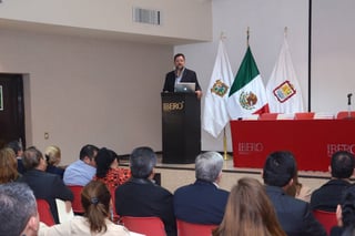 Conferencia. Ernesto López Portillo es impulsor de temas como el respeto a los derechos humanos y la reforma policial. (ARCHIVO)