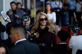 No para. Paris Hilton ha andado en varias partes de México y el mundo promocionando su línea de zapatos.