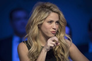 Shakira pospuso su gira por europa por una hemorragia en una cuerda vocal. (ARCHIVO) 