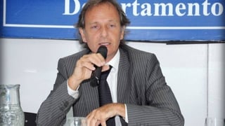 El abogado argentino Jorge Delhon estarían involucrado en el caso. Presunto implicado se quita la vida