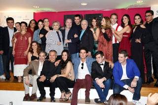 El capítulo de estreno de Sin tu mirada, transmitido el lunes pasado por Las estrellas y otros canales locales de Televisa, superó a su competencia por 132.95 por ciento. (ESPECIAL)
