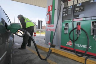 A partir del próximo 30 de noviembre, los precios de las gasolinas estarán liberalizados en todo el país, desde Baja California hasta Quintana Roo. (ARCHIVO)