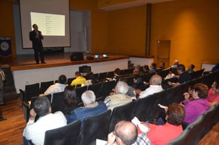 Objetivo. El curso taller arrancó ayer en el Museo Regional del Bosque Venustiano Carranza de la ciudad de Torreón. El evento se realiza a fin de conocer el manejo integral del pie diabético. (ANGÉLICA SANDOVAL) 