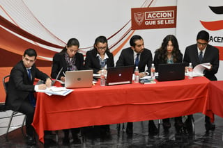 Ganadores. Gerardo, Leticia, Karla, Ricardo, Georgina y Aldo, fueron los estudiantes que representaron al Tec de Monterrey.