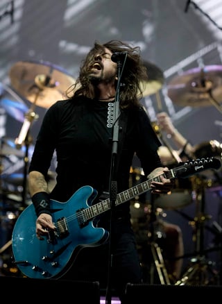  La banda estadunidense Foo Fighters desató la euforia de los 85 mil asistentes al Festival Corona Capital. (AP)
