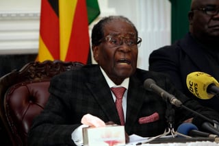 Permanece. Robert Mugabe no dimitió ayer como se esperaba y dijo que quiere volver 'a la normalidad'.