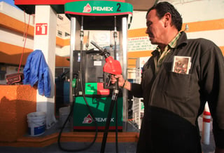  Citibanamex descartó que la liberalización total de los precios de las gasolinas en el territorio mexicano a partir del próximo 30 de noviembre implique movimientos bruscos. (ARCHIVO)