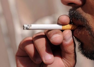 La EPOC es una enfermedad que muchos fumadores conocen, pocos la reconocen como un problema que podría conducirlos a la muerte, pues representa la cuarta causa de mortalidad en el mundo. (ARCHIVO)