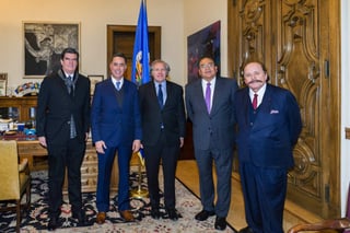 Ayer integrantes del Frente por un Coahuila Digno se reunieron con el secretario General de la OEA en Washington. (TWITTER) 