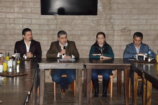 El gobernador electo de Coahuila, Miguel Riquelme, anunció ayer los primeros ajustes que llevará a cabo con el objetivo de reforzar la seguridad en la entidad una vez que tome protesta el 1 de diciembre. (EL SIGLO DE TORREÓN/FERNANDO COMPEÁN)