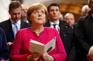 Jornada.Merkel acudió a los actos centrales de la celebración. (AP)