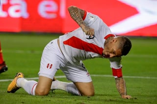 El peruano fue sorteado para realizarse el examen de control antidopaje en el partido de su selección ante Argentina. (ARCHIVO)