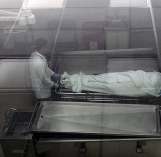 El cuerpo del hombre fue enviado a las instalaciones del Servicio Médico Forense para la necropsia de Ley. (ARCHIVO) 