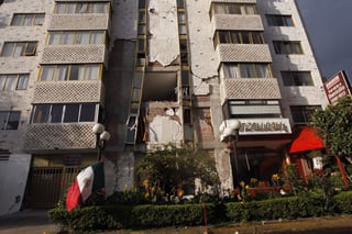 Las reclamaciones de seguros derivadas por los sismos de septiembre pasado llegaron a 19 mil 473 millones de pesos, de los cuales ya se pagaron cuatro mil 296 millones de pesos. (ARCHIVO)