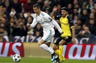 Cristiano Ronaldo se convirtió en el primer jugador en la historia de la Champions League que marca en todos los juegos de la fase de grupos. El portugués anotó un tanto en la victoria del Madrid 3-2 sobre el Dortmund. (EFE)