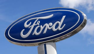 Ford trasladará la producción de un nuevo todocaminos SUV eléctrico a México para abaratar su producción y aumentar la capacidad de montar vehículos autónomos en Estados Unidos. (ARCHIVO)