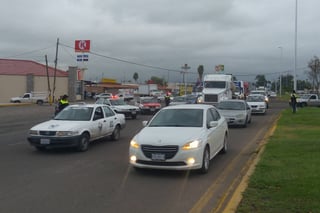 Carriles. No están trazados los carriles en el bulevar Ejército Mexicano de Gómez Palacio. (EL SIGLO DE TORREÓN)