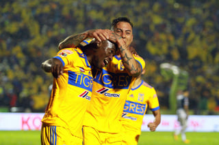 El ecuatoriano Enner Valencia se encargó de empatar el partido en una definición desde los once pasos. 