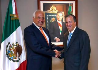  El priísta José Ramón Martel se integró a partir de este martes al equipo del precandidato presidencial del PRI, José Antonio Meade. (ARCHIVO)
