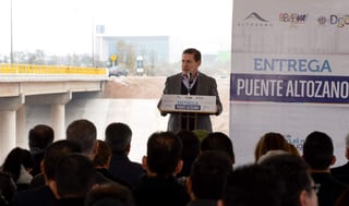 Aispuro Torres indicó que la construcción de esta nueva empresa se dará a partir del próximo año. (EL SIGLO DE TORREÓN)