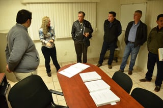 Inició el proceso entrega-recepción en una de las direcciones más importantes de la administración municipal de Torreón. (FERNANDO COMPEÁN)