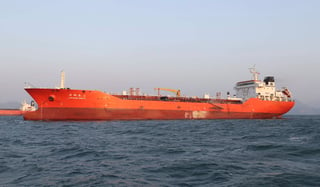 Siguen. Seúl sospecha que el buque, confiscado en el puerto de Yeosu, transfirió 600 toneladas de petróleo a un barco norcoreano.