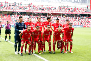 En el partido que se antoja como el plato fuerte de la jornada inaugural del Clausura 2018, los Diablos Rojos del Toluca reciben en el Estadio Nemesio Díez al conjunto de las Chivas del Guadalajara este domingo a las 12:00 horas. (EL UNIVERSAL)