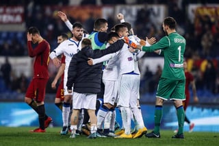 Los jugadores del Atalanta celebran la victoria 2-1 sobre la Roma. (EFE)