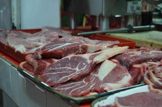 El sector ganadero mexicano está preocupado ante la posibilidad de perder la oportunidad de exportar carne a países europeos, debido a las restricciones que la Unión Europea (UE) ha puesto en las negociaciones para modernizar el Tratado de Libre Comercio. (EL SIGLO DE TORREÓN/ROBERTO ITURRIAGA)