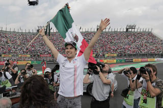 El piloto mexicano ve como principal rival a su compañero en Force India, el francés Esteban Ocon. (ARCHIVO)
