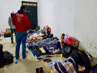 Personal de Protección Civil del Municipio de Ciudad Acuña rescató a 162 personas que laboran en la construcción de parque eólico. ( EL SIGLO DE TORREÓN) 