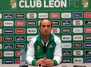 Donovan fue presentado oficialmente el lunes como nuevo jugador del León, tras salir del retiro por segunda ocasión en los tres últimos años. (ARCHIVO)
