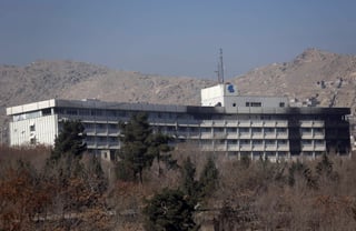 Terror. El asalto al hotel resultó en unas doce horas de enfrentamientos entre las fuerzas de seguridad y los talibanes. (AP)