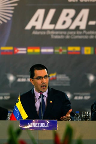 Comunicado. El canciller Jorge Arreaza informó que su nación repudia las medidas. (EFE)