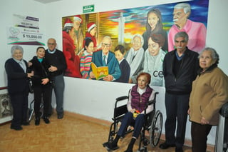 Actividades. Como parte de la celebración se entregó el mural del artista Efraín Gaytán. (EL SIGLO DE TORREÓN) 