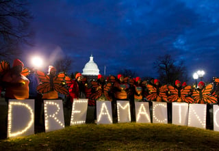 Protesta.Varios ‘dreamers’ realizaron una manifestación en Washington frente al Capitolio y a la Casa Blanca. (AP)