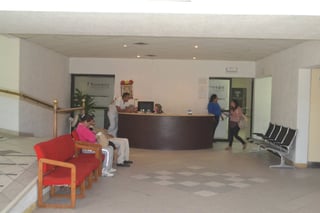 Estudio. La Dirección de Salud de Torreón dice que se hará un análisis para mejorar la infraestructura del Hospital Municipal. (ANGÉLICA SANDOVAL)