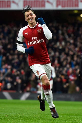 El jugador alemán se convertirá en el futbolista mejor pagado del Arsenal. (ARCHIVO)