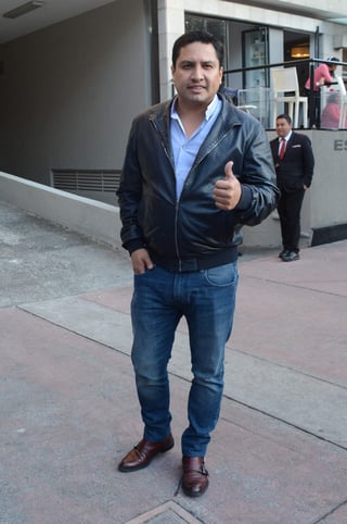 El empresario Domingo Chávez arremetió en contra del cantante Julión Álvarez durante un enlace que realizó a través de las redes sociales de la empresa Remex Music.