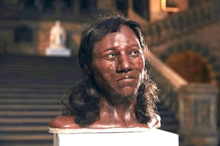 El esqueleto del llamado 'Hombre de Cheddar' fue descubierto hace más de un siglo en la cueva Cough, en el condado de Somerset (suroeste inglés), ha sido ahora cuando se ha podido hacer un análisis de ADN para saber cómo era este habitante de Inglaterra. (ARCHIVO)